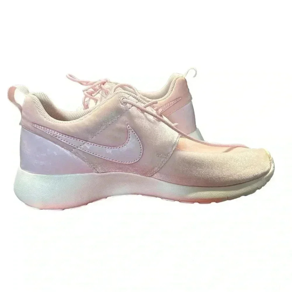 Nike Big Girls Roshe One Velvet Pink Finish Line Size 7 youth - Picture 5 of 9